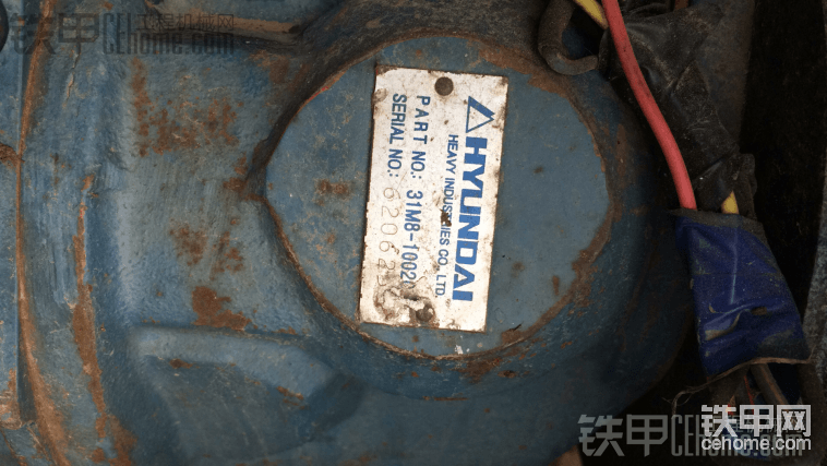 大泵是現(xiàn)代原廠的吧，滴油不漏。