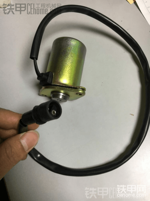 這是找的電磁閥，只是接頭不一樣
