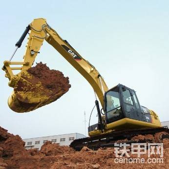 溝槽挖掘 —— Cat挖掘機和Cat智能坡度控制系統(tǒng)