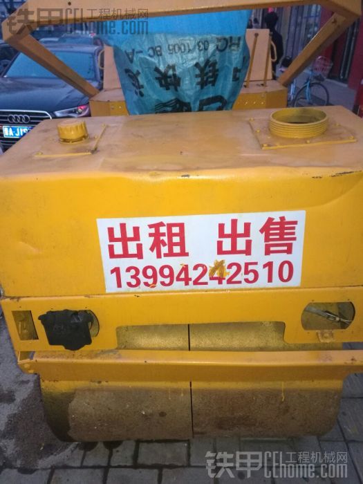 徐工3噸震動壓路機(jī)優(yōu)惠轉(zhuǎn)讓及租賃