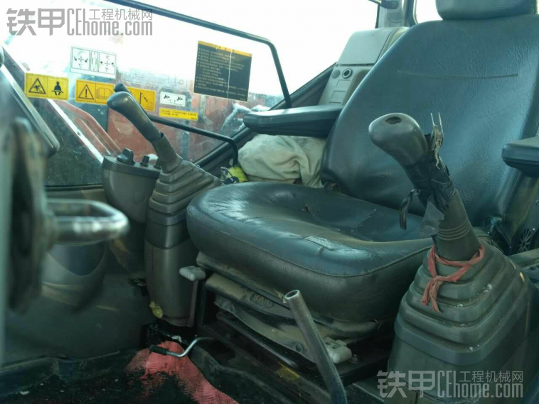 幫忙看看這車能值多少錢呀，帶板車，08年未的，董的