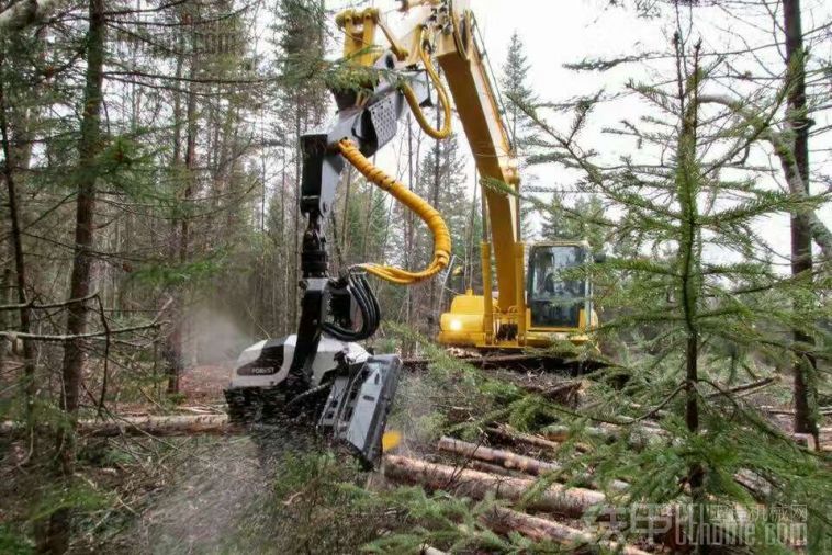 挖掘机配套装备之伐木机