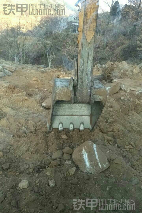 雷沃150最大能帶多大的斗子