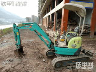 我的兄弟洋馬15微型挖機(jī)。