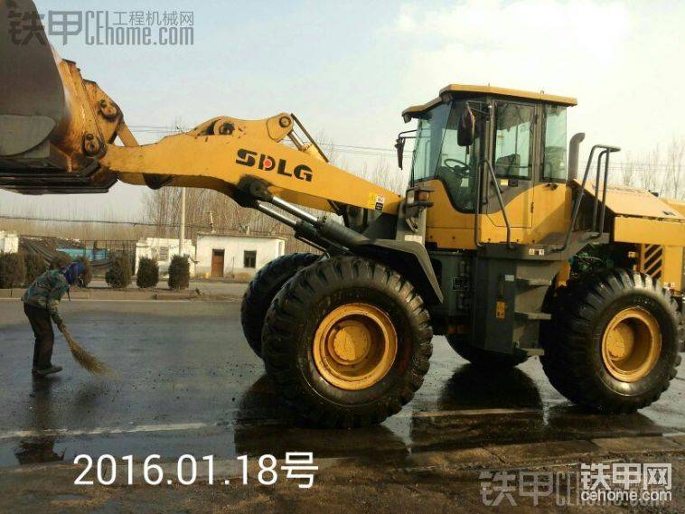 來(lái)到新家洗個(gè)澡見(jiàn)見(jiàn)家里人<img class="smiley" src="/img/smiley/default/loveliness.gif">
