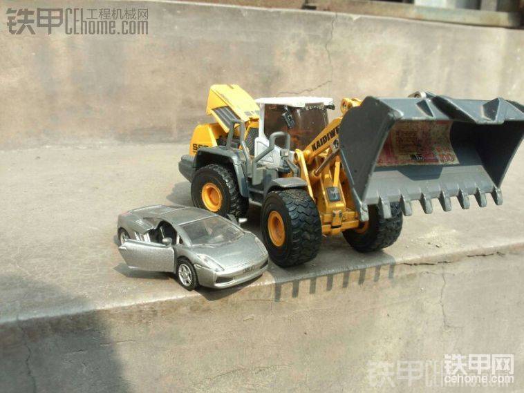 這張圖融入了我的夢(mèng)想<img class="smiley" src="/img/smiley/default/titter.gif">
