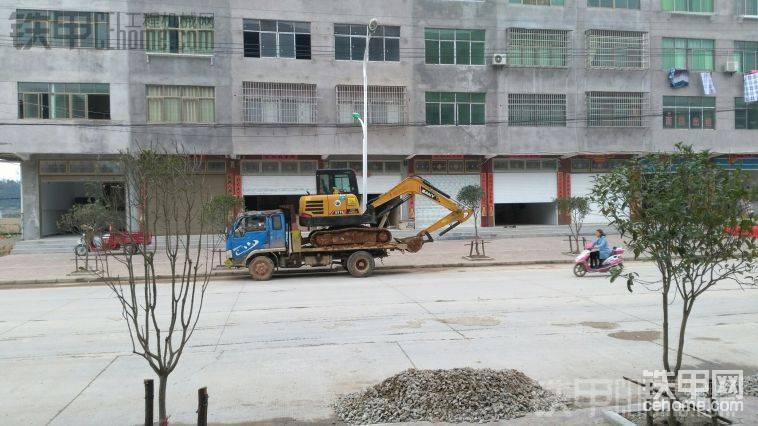 好看吧，感覺我拖車有點短
