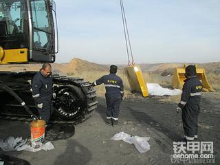 记CAT-390FL大型矿用挖掘机组装全纪录（ECI-METRO）