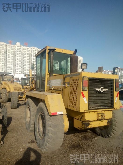 出售平地機(jī)一臺(tái)，價(jià)格實(shí)地看車試車。