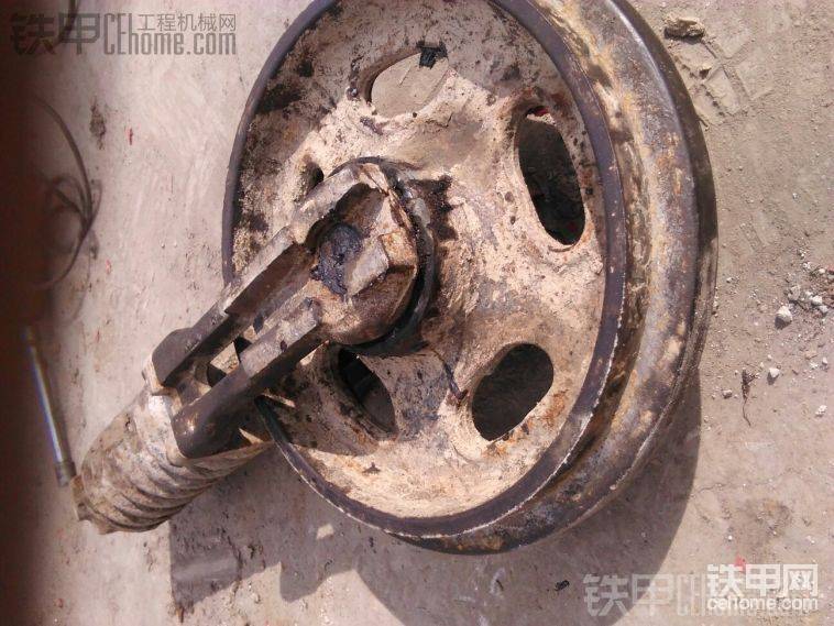 組裝好的，內(nèi)孔長度尺寸不夠長，不好固定封蓋只有焊上。