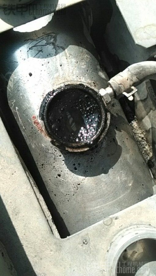 250-3水箱串气，串油是缸盖坏了吗