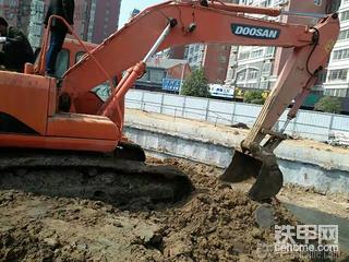 10年斗山225--7多少錢能搞起！