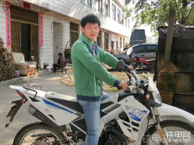 喜歡越野的甲友可以加我 一起玩車子