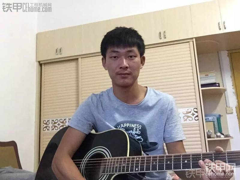 會玩吉他的朋友可以加我，相互交流學習