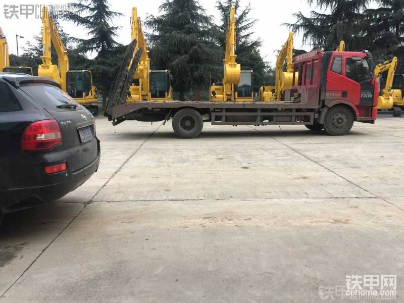等我的拖車，等了一下午，真是苦了他了