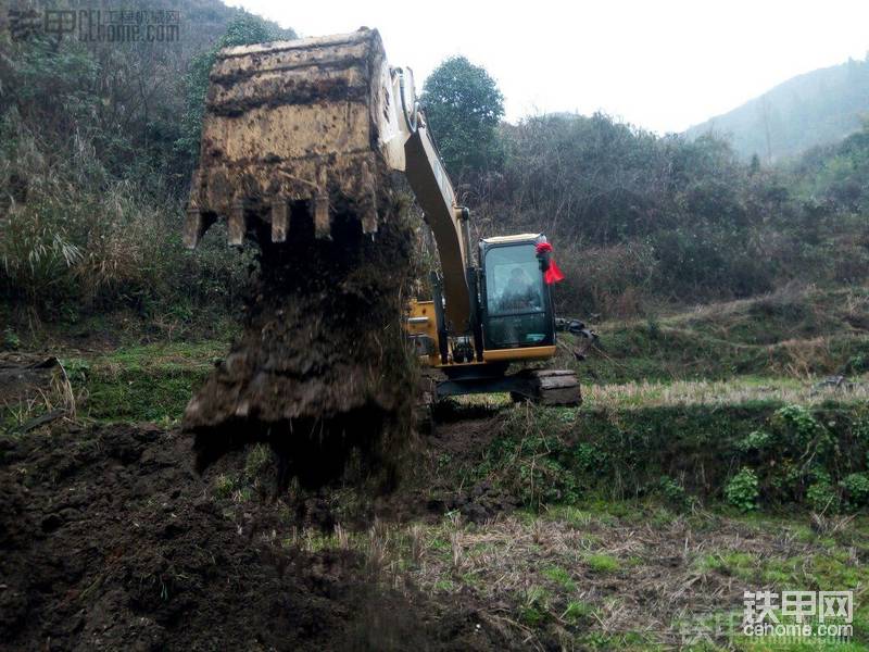 掘土如金山如很山