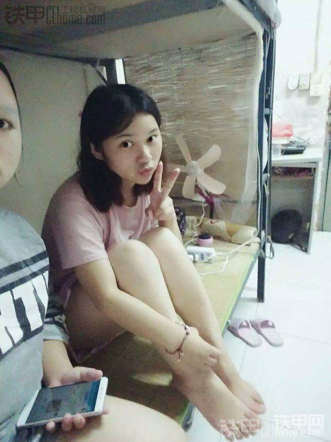 感覺(jué)跟我一樣好逗比