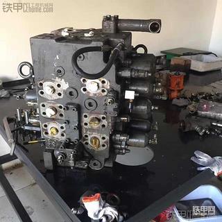 向幕后工作人员致敬