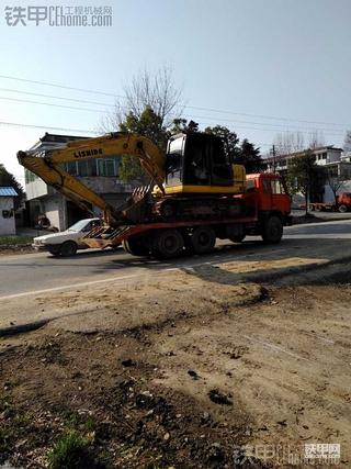 路边偶遇和我一样的座驾“累死爹”