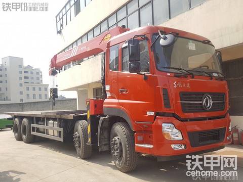 東風(fēng)天龍14噸隨車吊