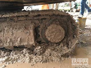 甲友们帮我看下小松70-8值多少钱