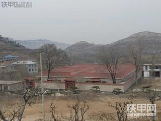 在皇家大院旁施工