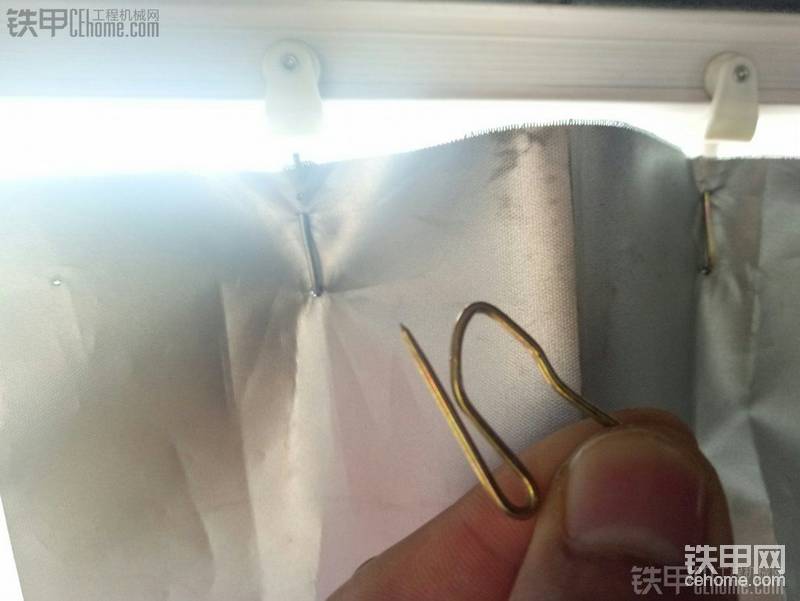 店家送的配件不夠，自己又用鐵絲做的S勾。&amp;#128563;&amp;#128563;&amp;#128563; ... ...