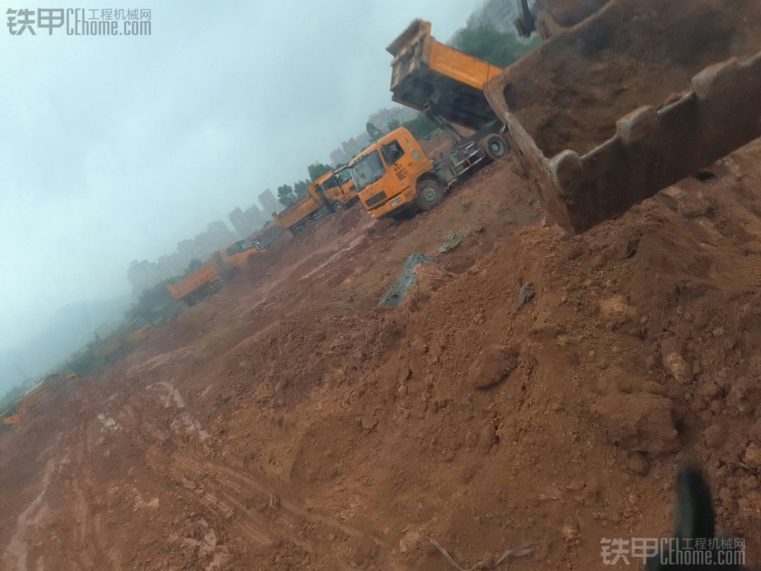 下雨正常開工中