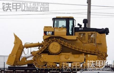 CAT   D11 T   推土機