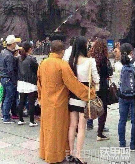 大家应该点根烟思考一下 挖机是不是占用了太多时间 妹 ...
