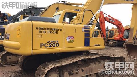 小松 PC200-6 二手挖掘機(jī)價(jià)格 18萬 7000小時