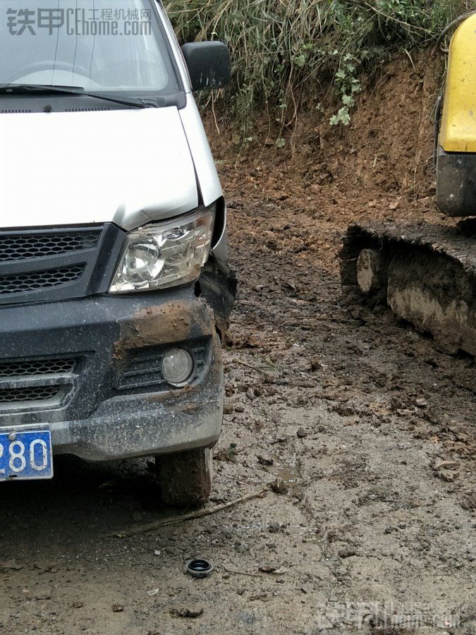 把加油車撞了！??！