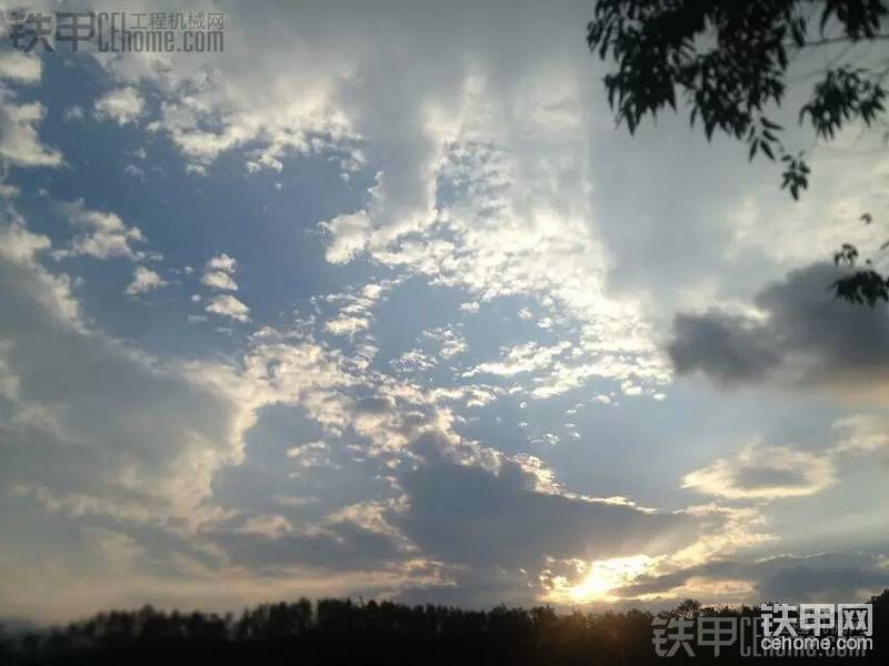 撥云見(jiàn)日，陰霾過(guò)后必是晴天，希望就在前方