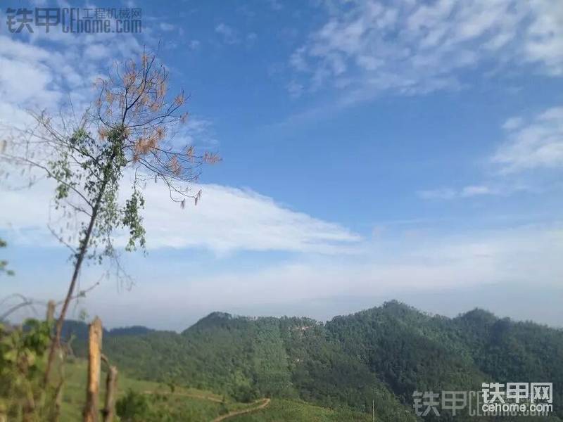 要記住，困難只是暫時(shí)的，總有一天風(fēng)吹云散，加油！