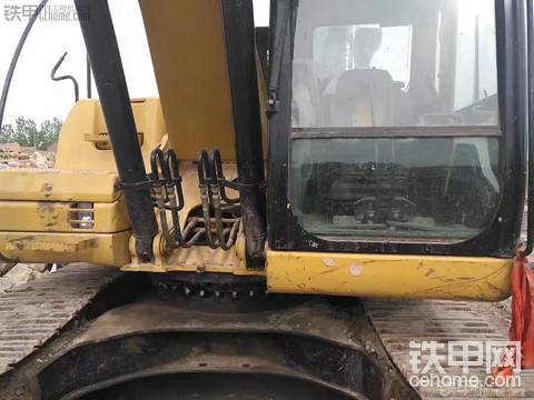 卡特彼勒 CAT320D 二手挖掘機(jī)價格 48萬 6200小時