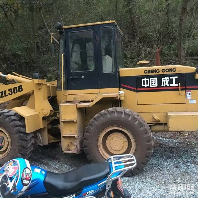 噴過漆，翻新車
