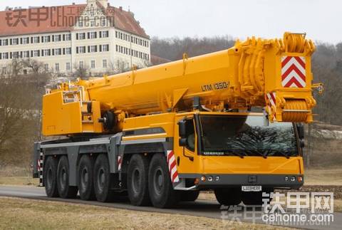 利勃海爾 LTM1350-6.1型350t 6橋全地面起重機