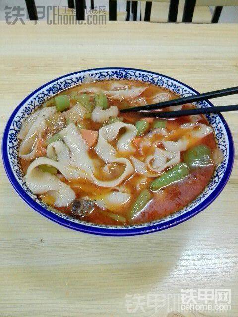晚餐。
