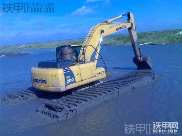 出門(mén)在外掙錢(qián)不容易，
