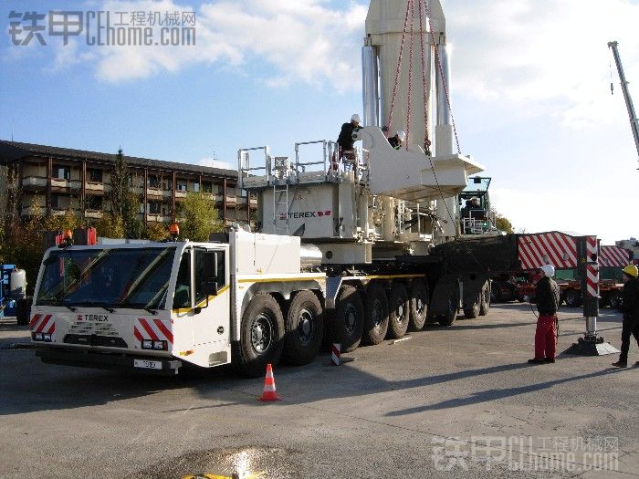 Terex AC 1000起重機(jī)