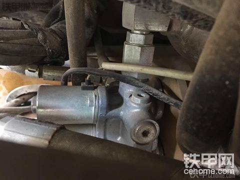 卡特306先導電磁閥故障