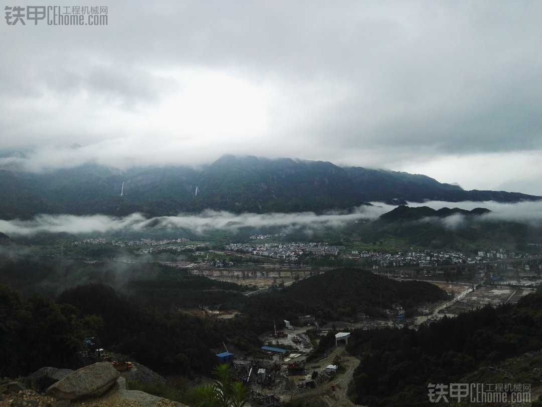 大雨過后的廬山