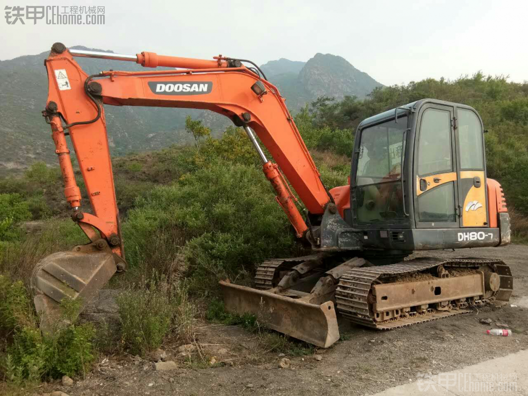 谁知道斗山80-7空调皮带型号