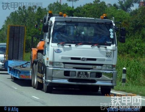 日產(chǎn)拖車