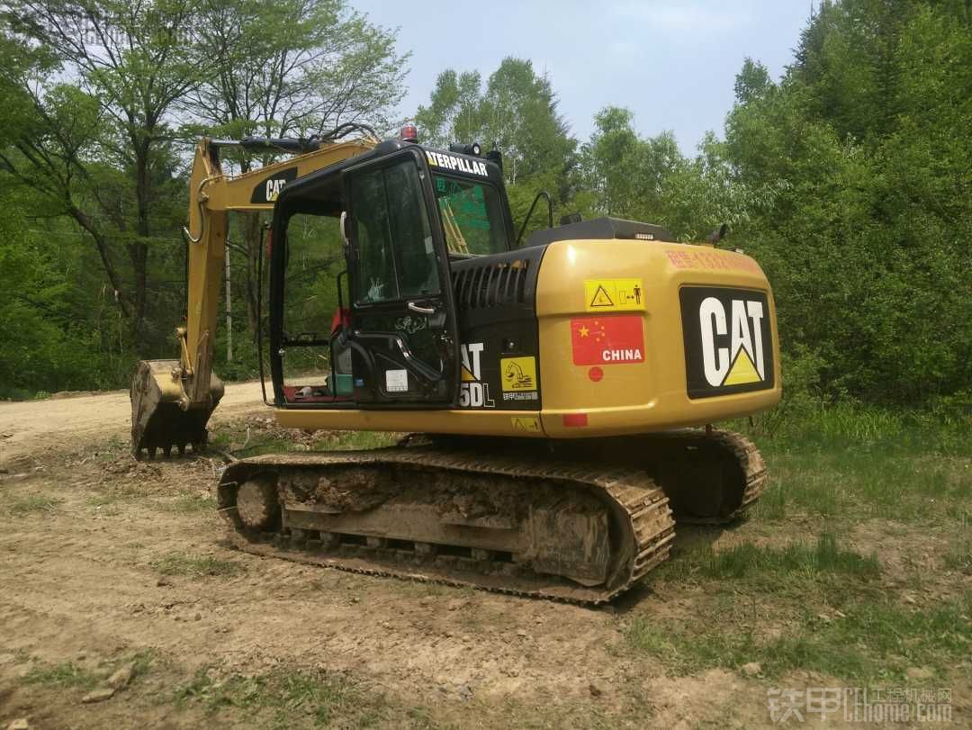 CAT312d2gc挖掘机工作时掉转数是什么原因？在线等