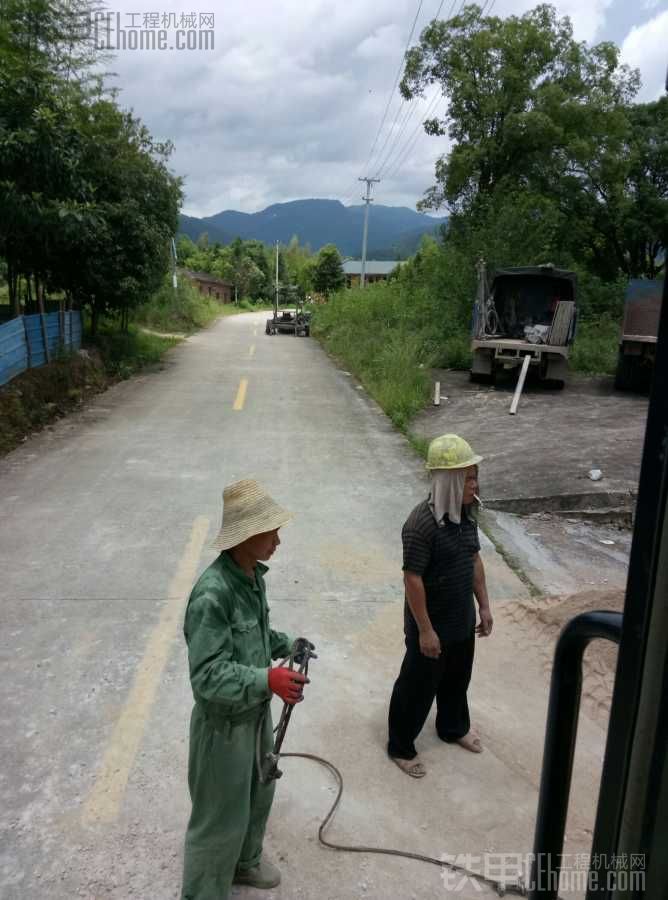 工地攪拌機變速箱齒輪打了，懵逼！