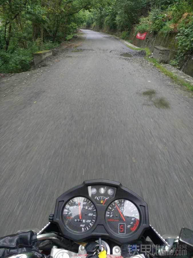 下大雨了