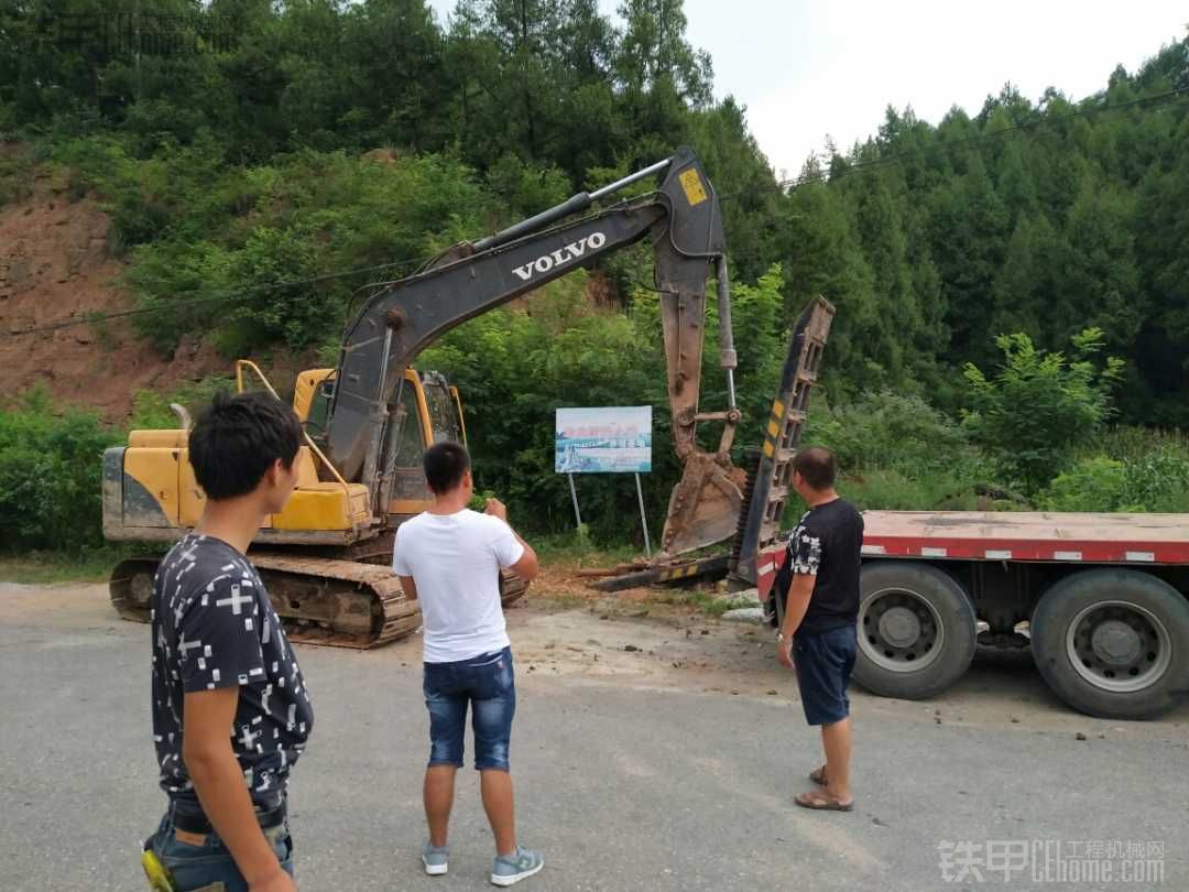 四川广元求职 大挖机驾驶员