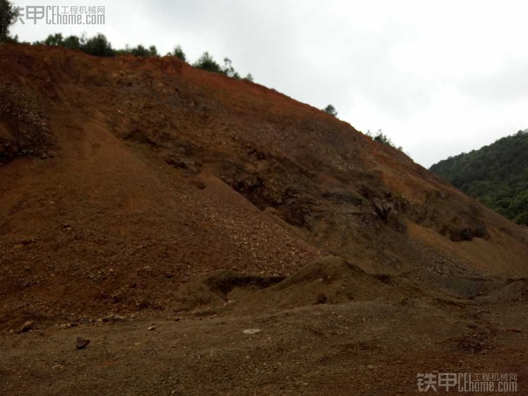 只要心中有挖機(jī)，天下之大哪都能去！實(shí)在不行就修條路過去！