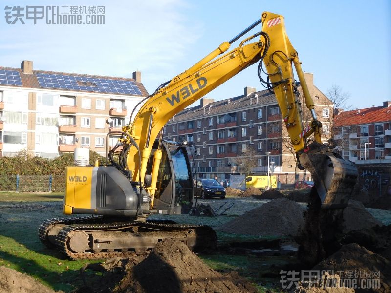 HITACHI ZAXIS135US-3